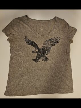 American Eagle Heather Gray V-Neck Eagle Graphic Tee